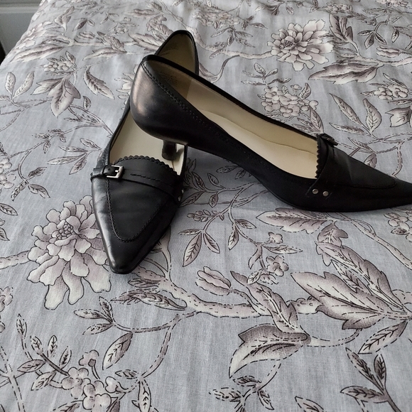 Bandolino black leather shoes - Picture 2 of 6